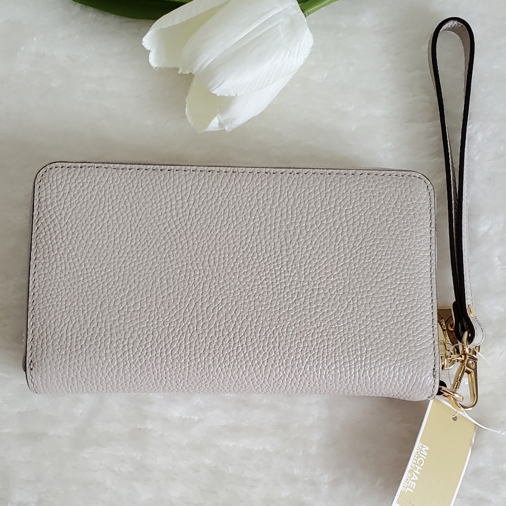 ♥️Beautiful♥️MICHAEL KORS WALLET/PHONE CASE - Picture 6 of 15